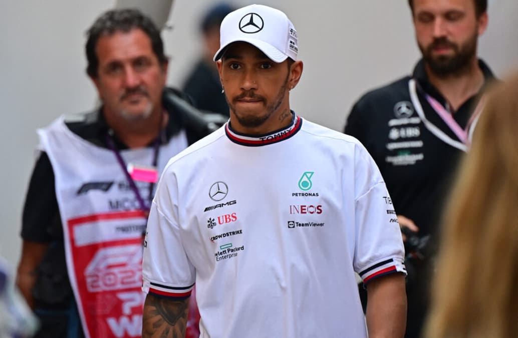 Lewis Hamilton admite que errou (Foto: Andrej Isakovic/AFP)