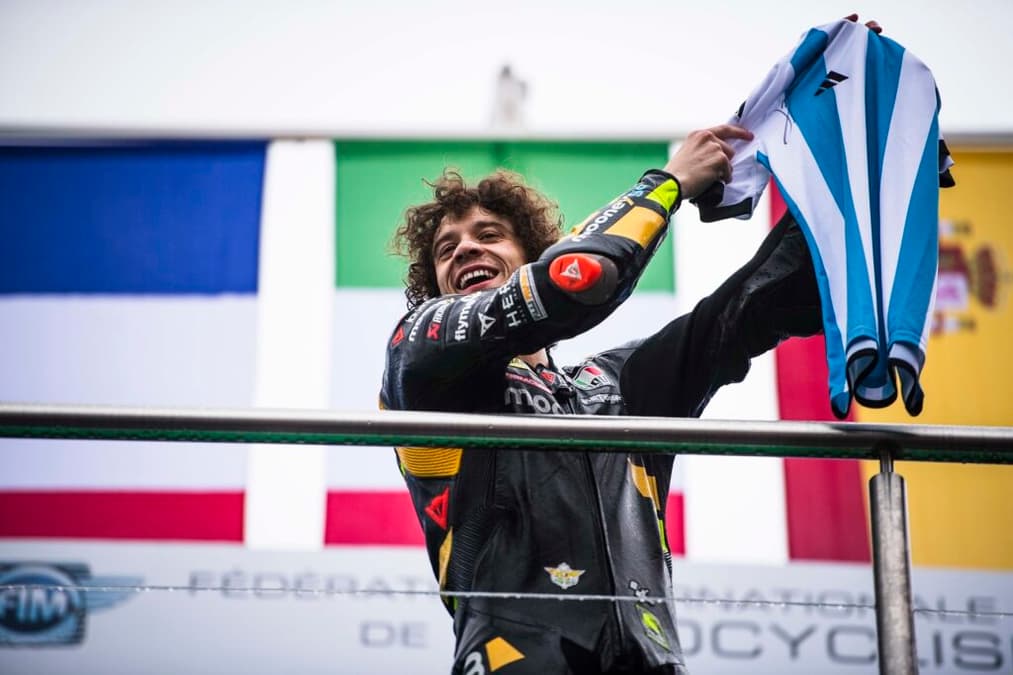 Rossi vê Marco Bezzecchi  com chances de brigar pelo título (Foto: VR46)