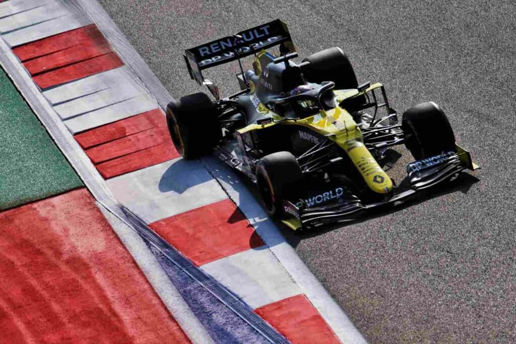 Daniel Ricciardo foi um dos grandes nomes do fim de semana (Foto: Renault)