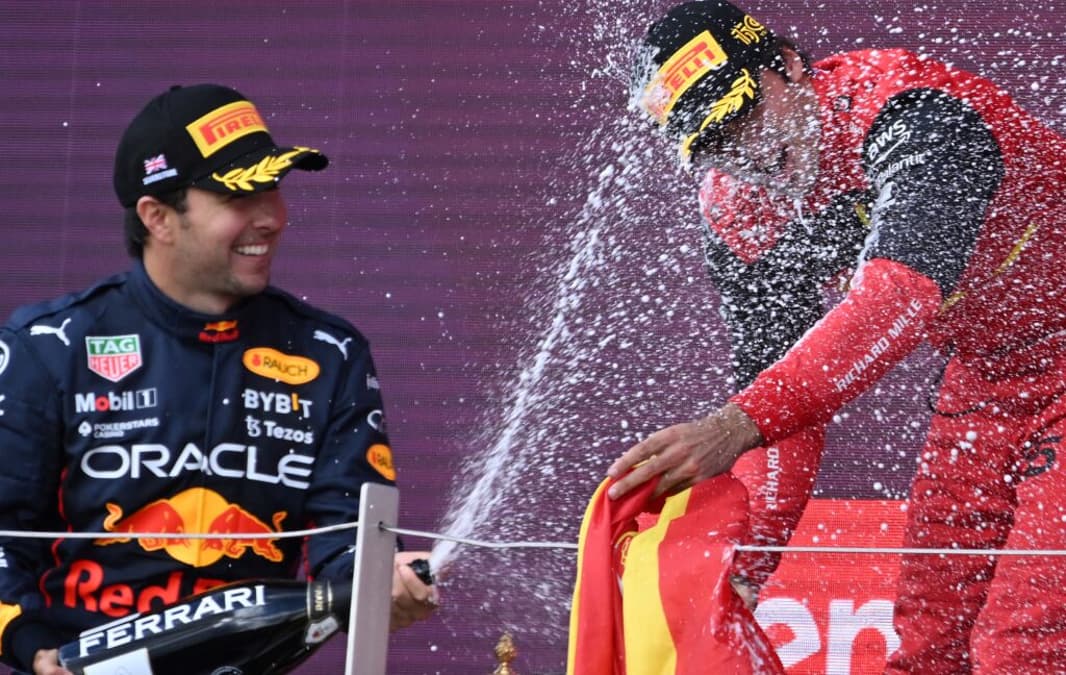 Carlos Sainz venceu a primeira dele na F1 (Foto: AFP)