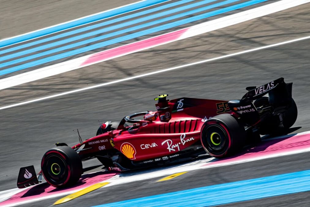 Carlos Sainz fechou o dia como o mais rápido na França (Foto: Ferrari)