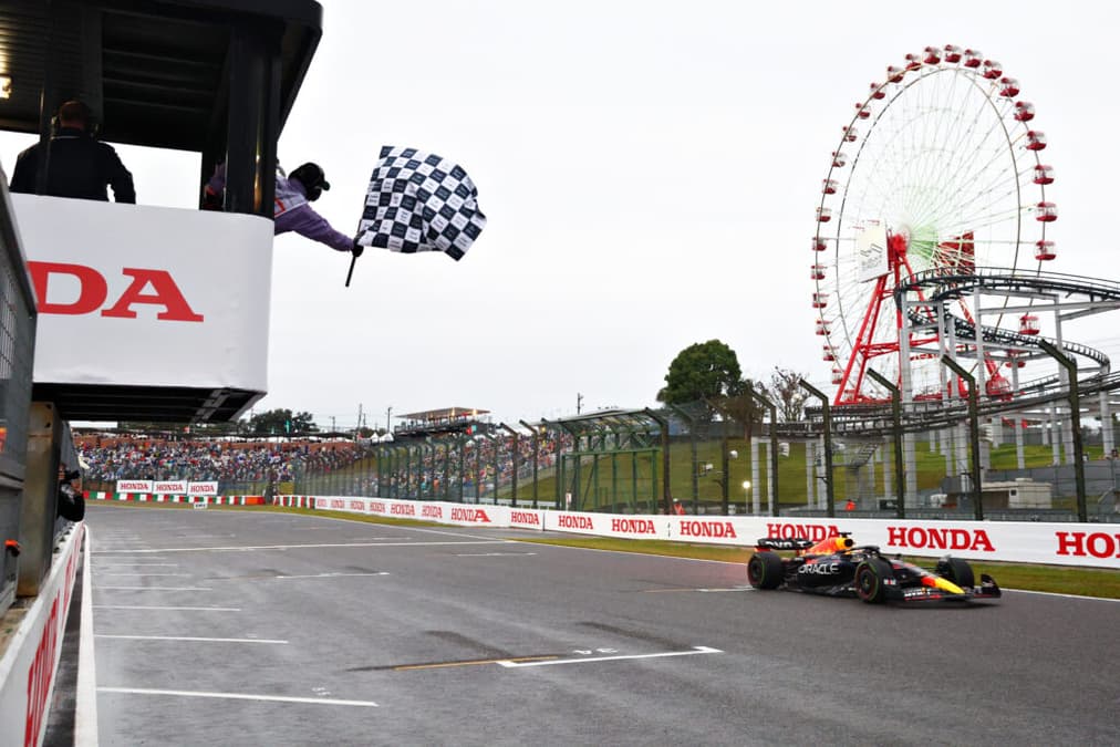 Verstappen venceu no Japão no ano passado: hoje tem treinos livres (Foto: Red Bull Content Pool)