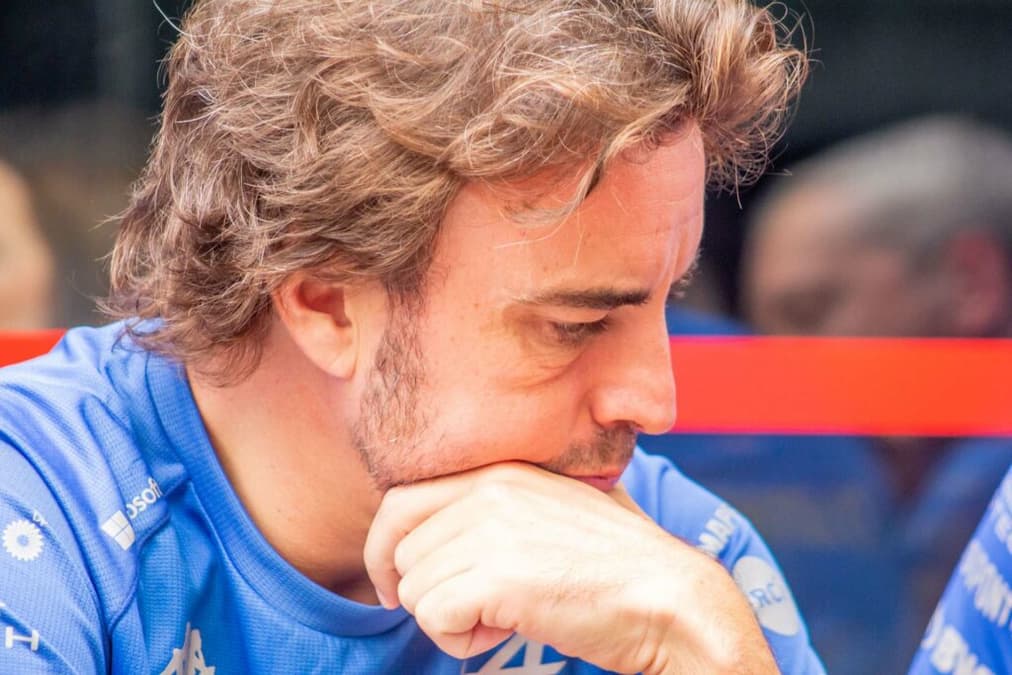 Fernando Alonso teve corrida sprint pra esquecer em Interlagos (Foto: Rodrigo Berton/Grande Prêmio)