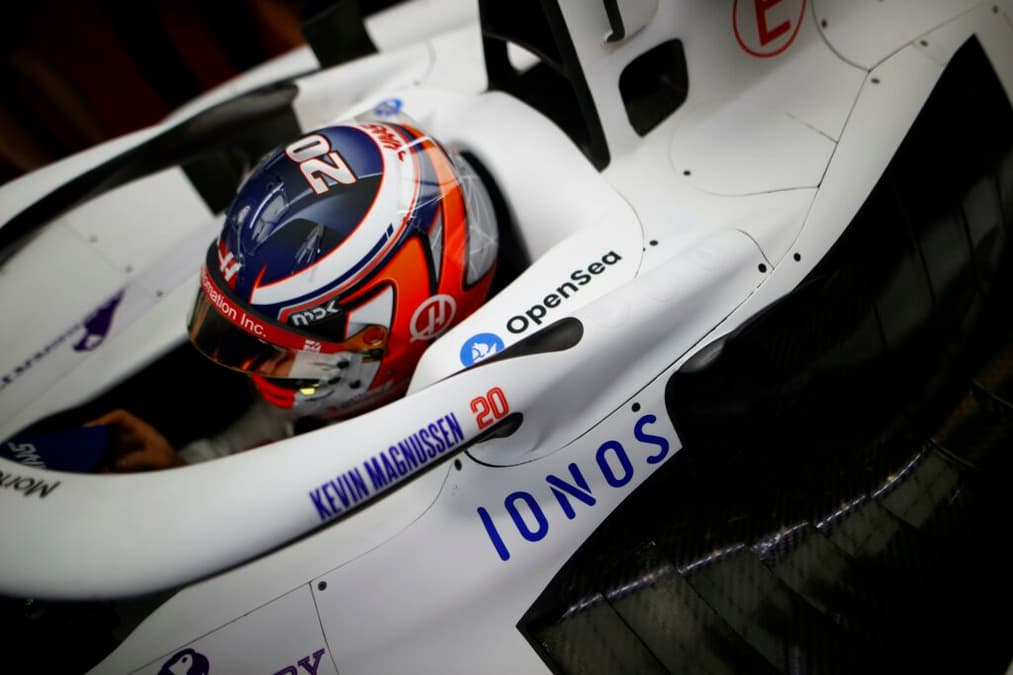 Kevin Magnussen sai na pole em Interlagos (Foto: Haas F1 Team)
