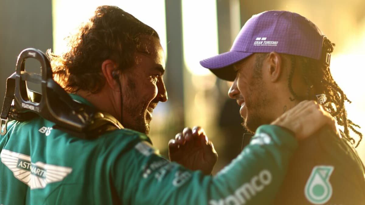 Alonso e Hamilton vão correr juntos em pelo menos mais uma temporada na F1 (Foto: F1)