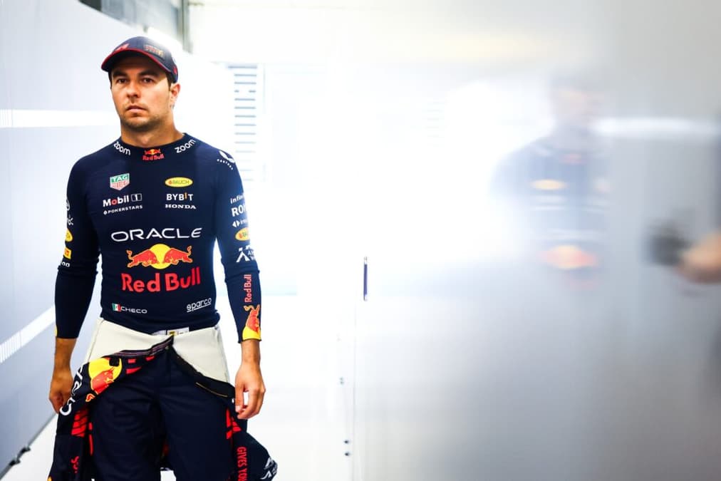 Sergio Pérez garantiu que está focado na Hungria, dando de ombros para os rumores após a volta de Ricciardo (Foto: Red Bull Content Pool)