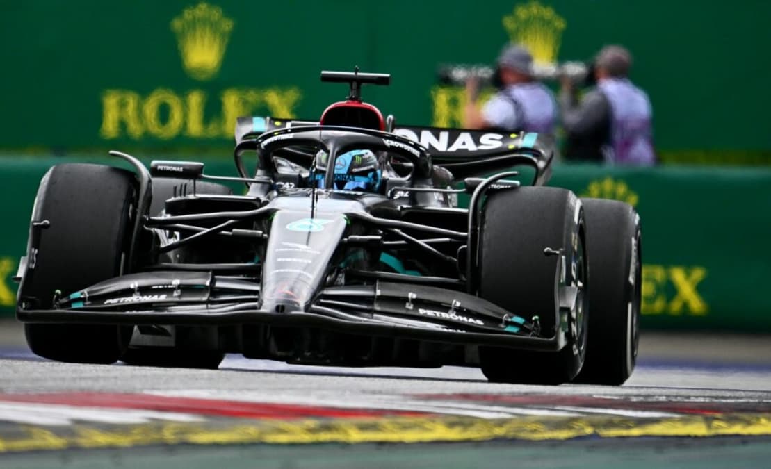 Mercedes prepara nova asa dianteira para GP da Inglaterra (Foto: AFP)