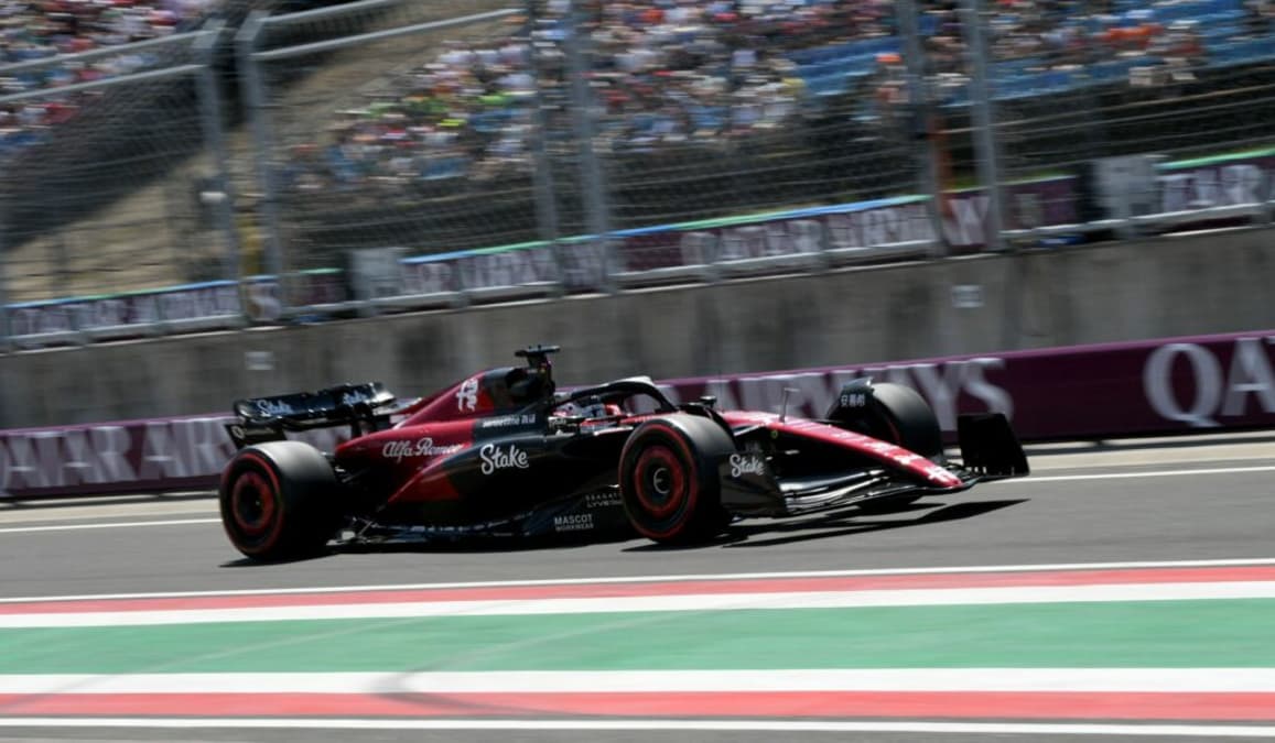 Bottas e Zhou levaram as duas Alfa Romeo para o Q3 neste sábado no Hungaroring  (Foto: AFP)