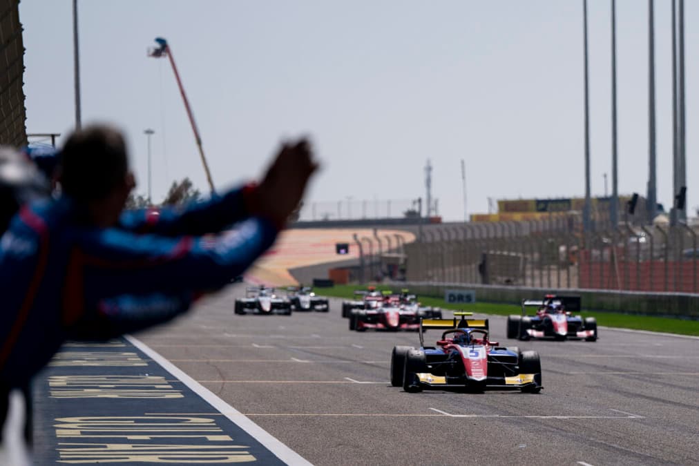 FIA vai punir pilotos que causam bandeiras vermelhas (Foto: James Gasperotti/KTF Sports)