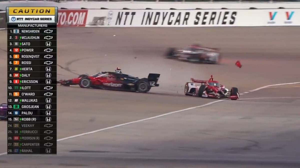 Will Power e Marcus Ericsson se envolveram em um acidente no final do TL em Gateway (Reprodução: NBC Sports)