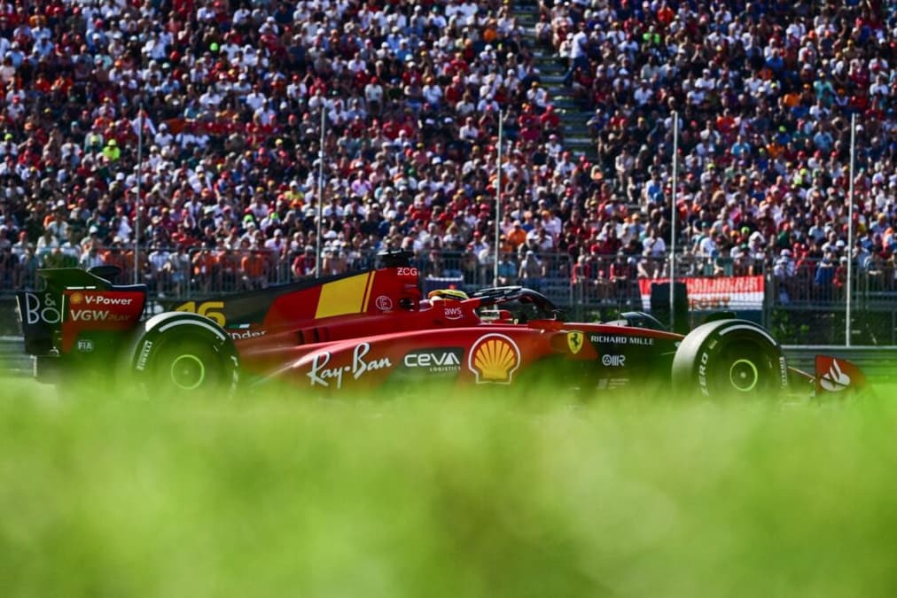 Fórmula 1 vê arquibancadas cheias em dia de mormaço para GP da Itália (Foto: AFP) 