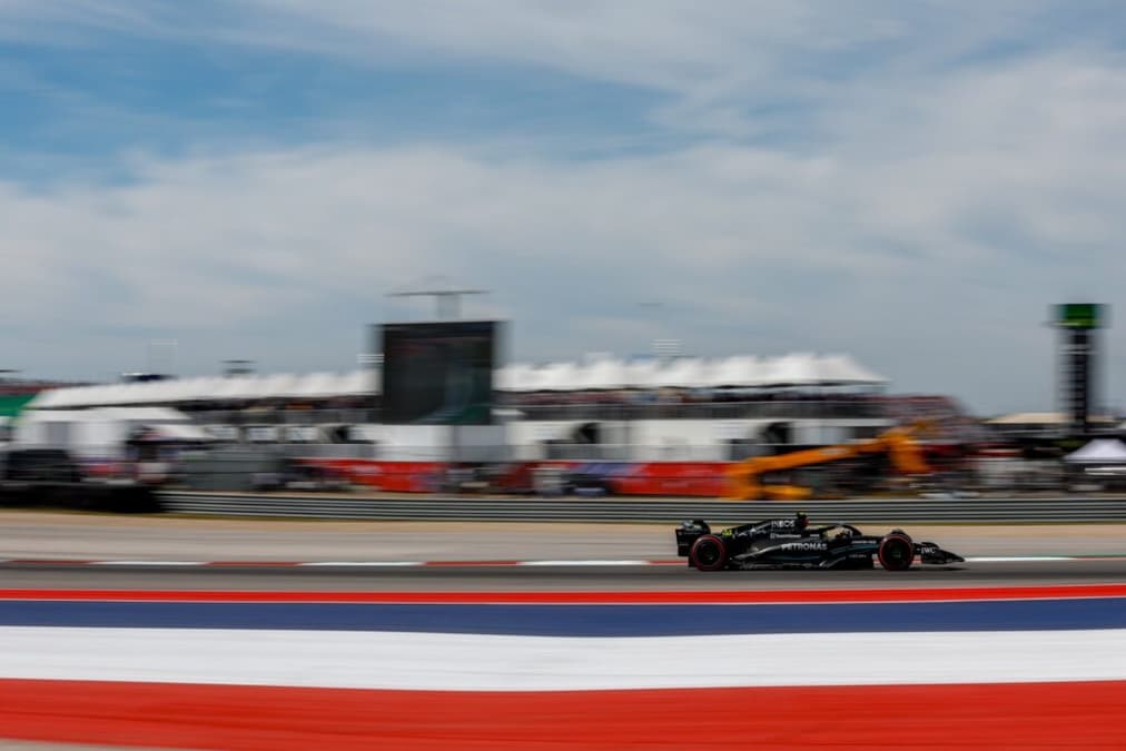 Hamilton foi desclassificado do GP dos EUA por irregularidade técnica (Foto: Mercedes)