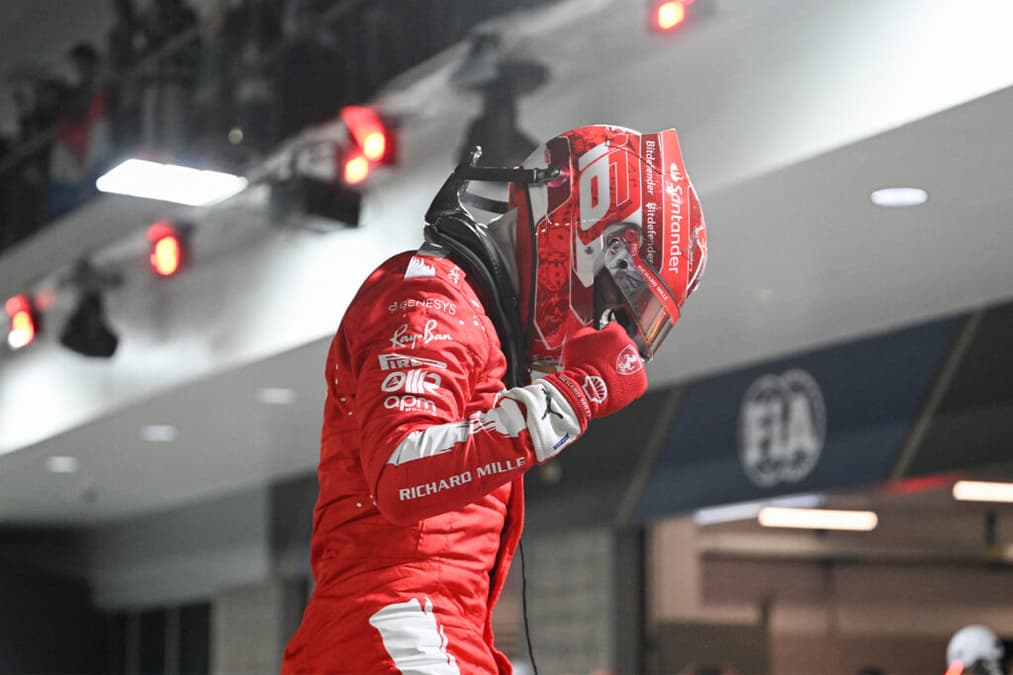 Charles Leclerc tem a chance de dar mais uma vitória à Ferrari em 2023 (Foto: AFP)