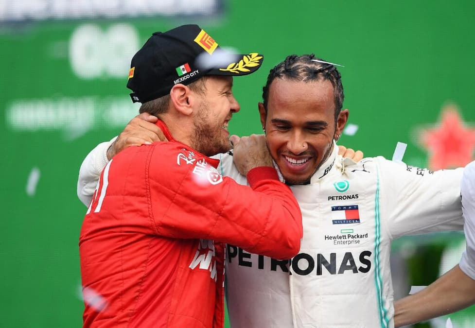 Sebastian Vettel não tem dúvidas de que Lewis Hamilton vai ter sucesso na Ferrari (Foto: Clive Mason/Getty Images)