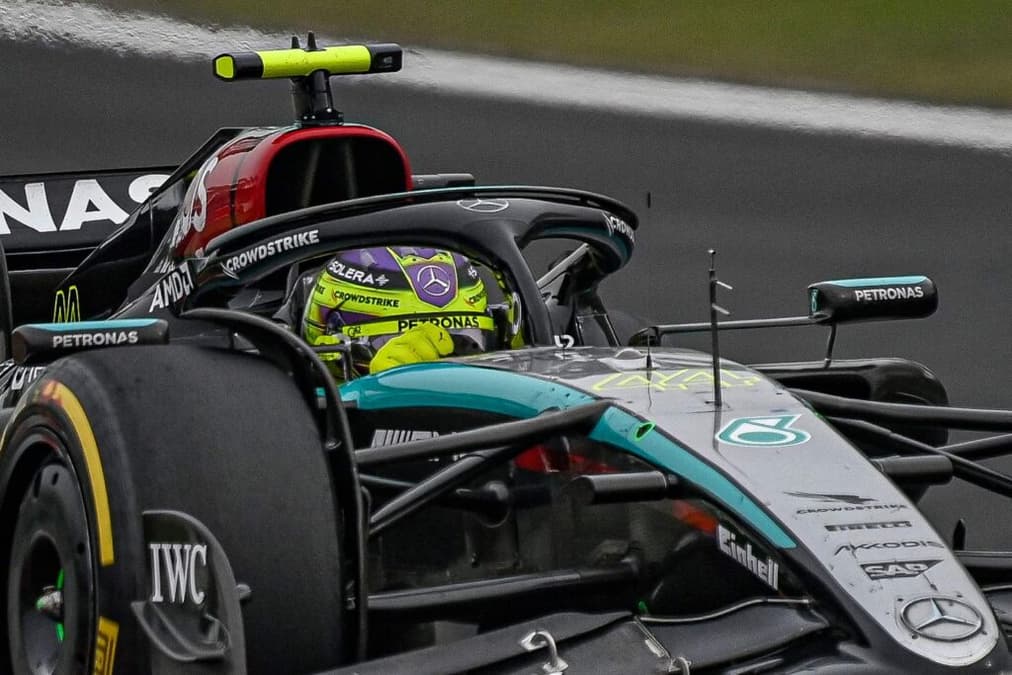 Lewis Hamilton ainda terminou o GP da China na zona de pontos (Foto: AFP) 