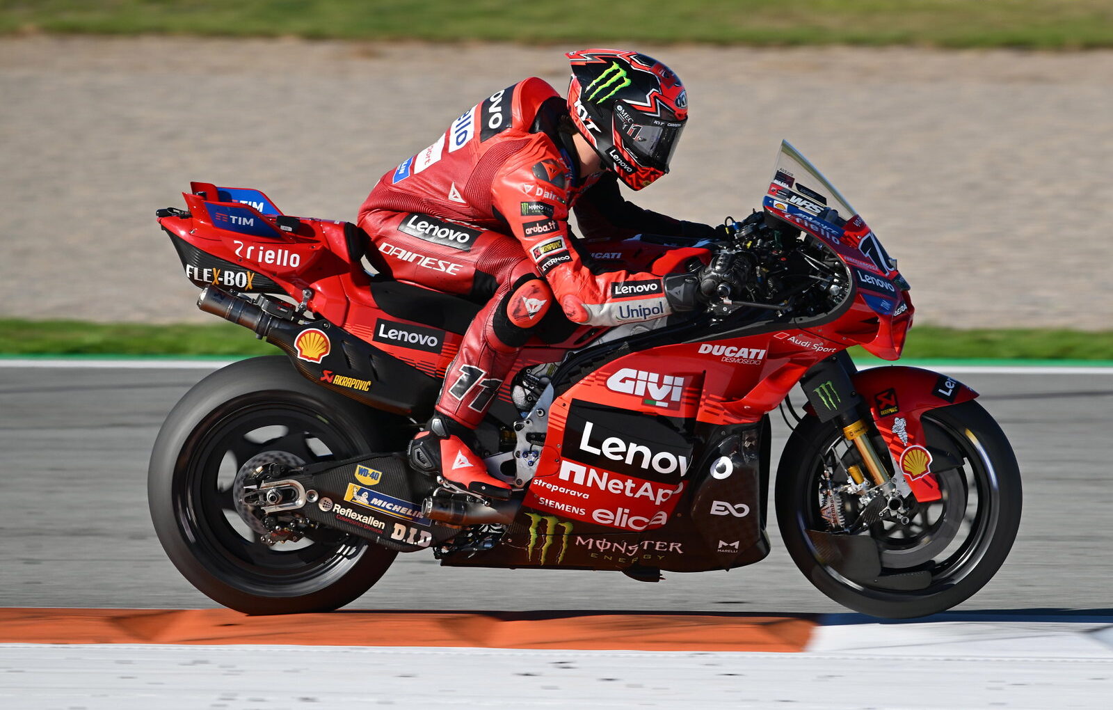Substituto brilha pela Ducati e termina 7º na corrida principal em Balaton