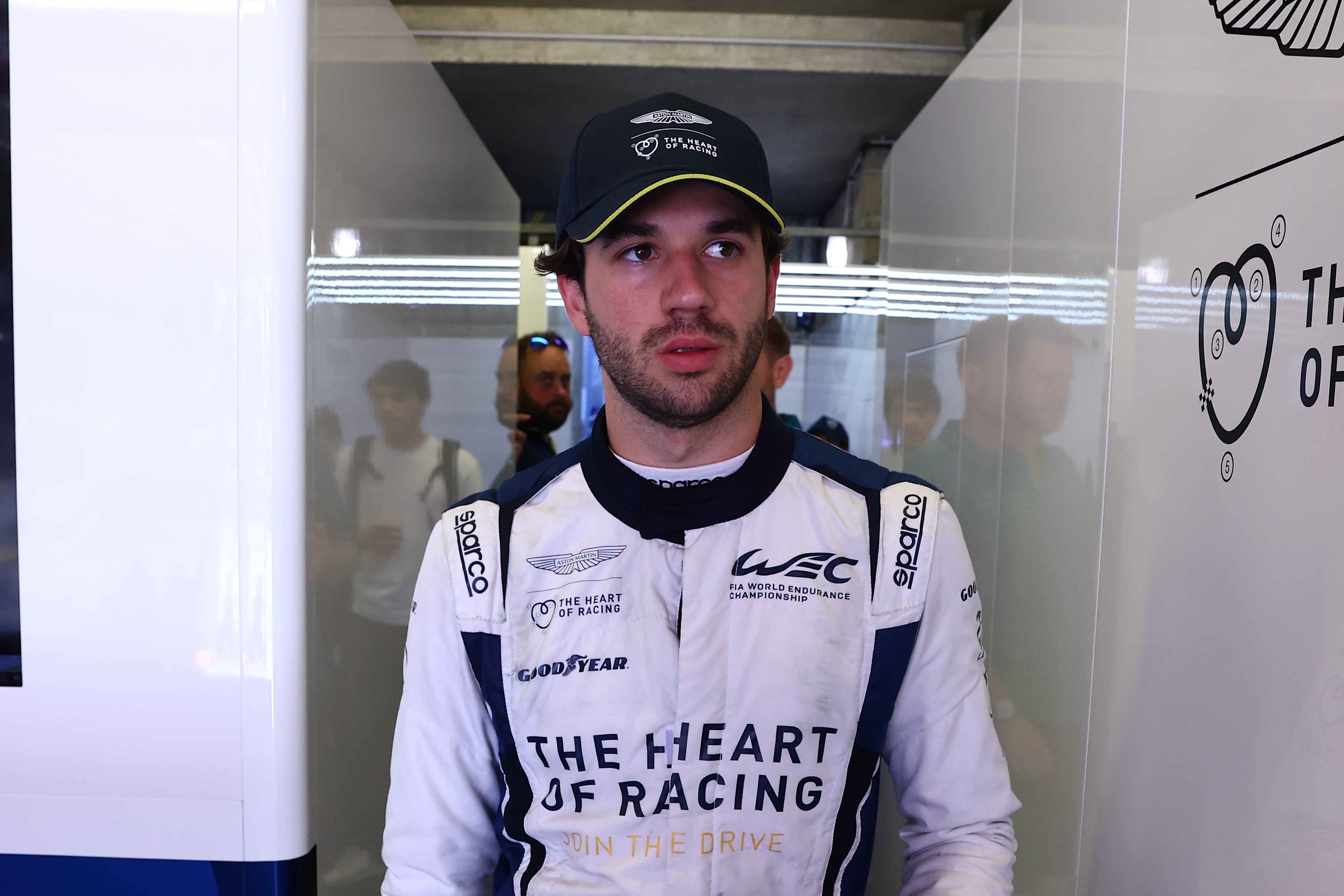 Brasileiro faz história em Le Mans e completa trinca inédita na Tríplice Coroa