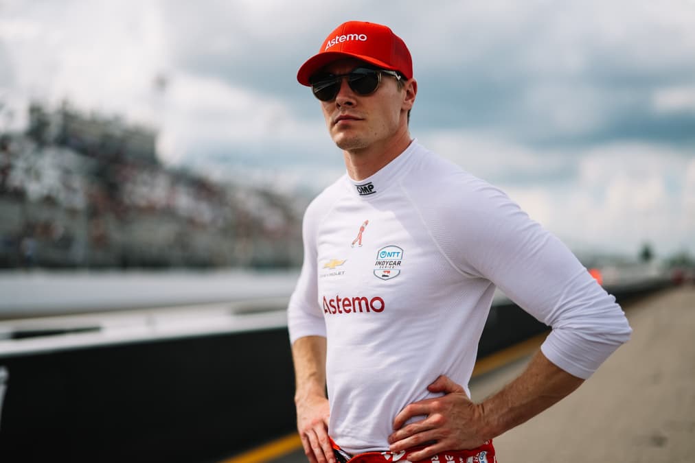 Indy veste pilotos com cores das seleções em campanha para Copa do Mundo