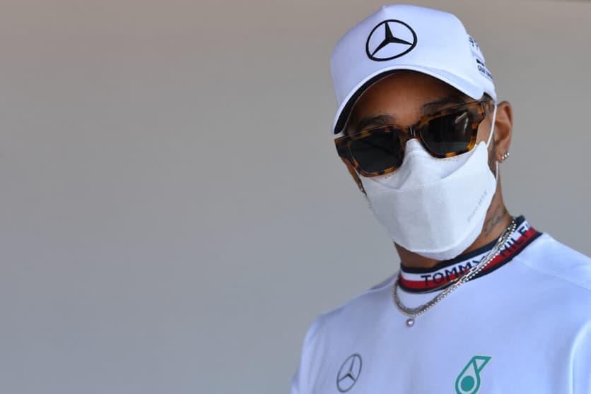 Hamilton quer mais transparência na Fórmula 1 (Foto: AFP)