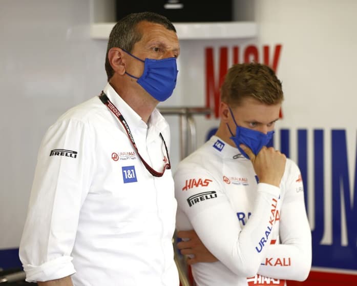 Guenther Steiner alertou Mick Schumacher depois dos vários acidentes ao longo de 2021 na F1 (Foto: LAT Photographic/Haas)