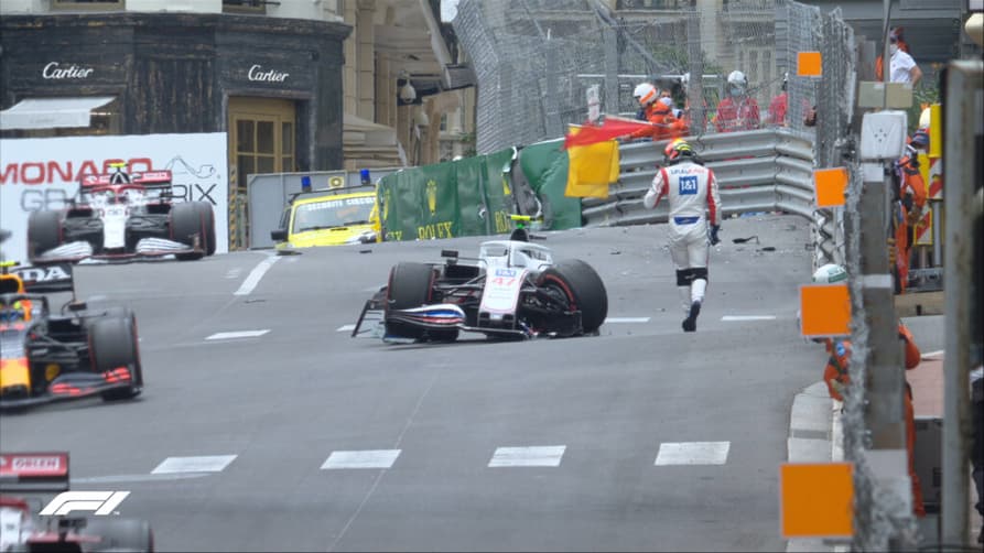 Mick Schumacher sofreu forte acidente no fim do TL3 em Mônaco (Foto: Reprodução)