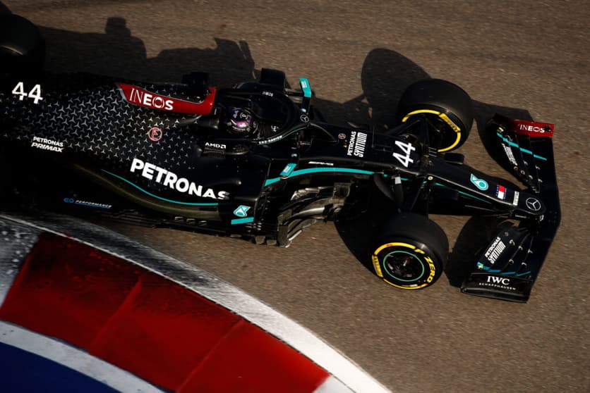 Lewis Hamilton em ação durante o GP da Rússia deste ano (Foto: LAT Photo/Mercedes)