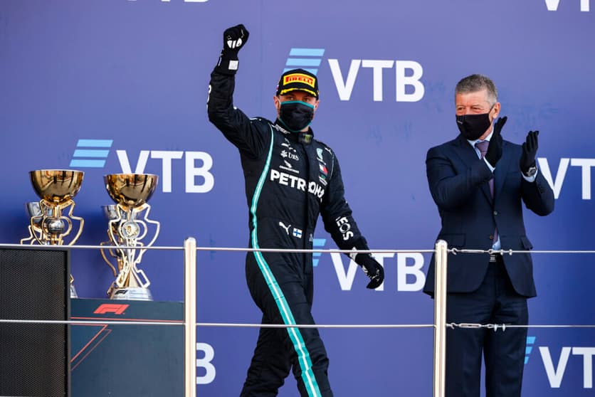 Valtteri Bottas festeja sua segunda vitória na temporada 2020 da F1 (Foto:  LAT Images/Mercedes)