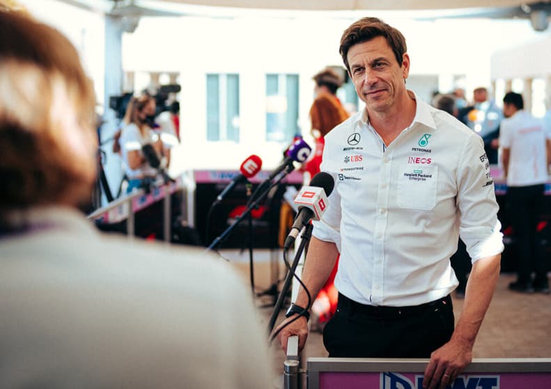 Toto Wolff e a Mercedes garantem esforços para manter Lewis Hamilton (Foto: Sebastian Kawka/Mercedes)