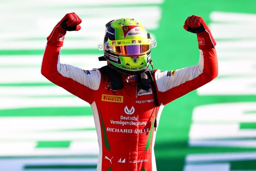 Mick Schumacher é o líder da temporada 2020 da F2 - e estará na F1 ano que vem (Foto: FIA F2)