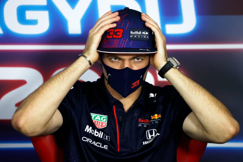 Max Verstappen durante entrevista coletiva do GP da Hungria de F1 (Foto: Florion Goga/Red Bull Content Pool/Getty Images)