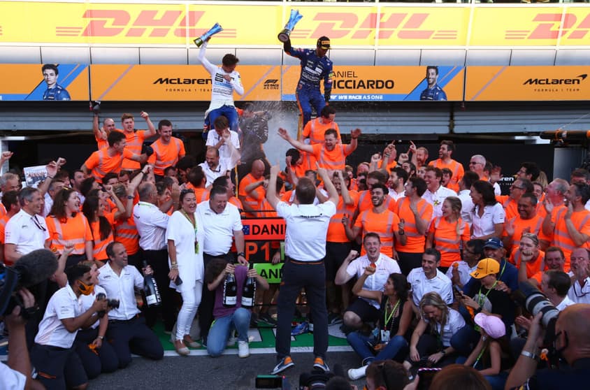 A McLaren viveu um dia de glória no GP da Itália (Foto: Beto Issa)