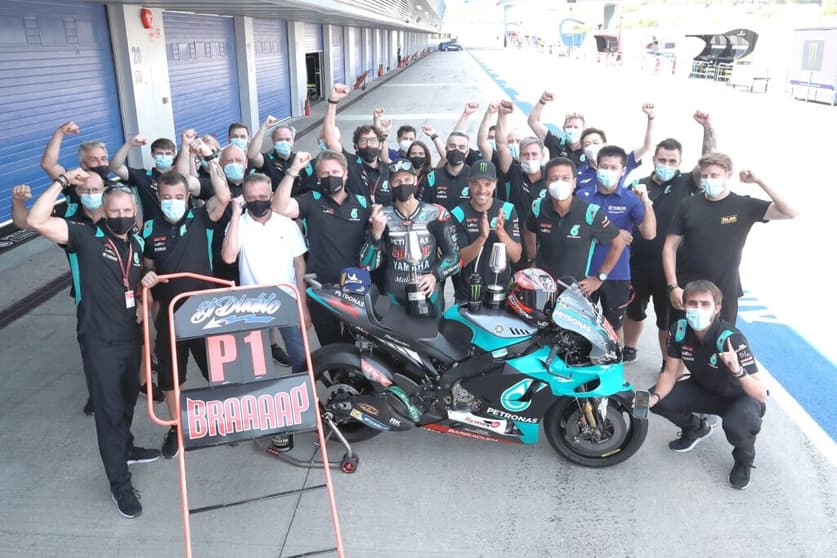 Quartararo comemora a primeira vitória na MotoGP (Foto: SRT)