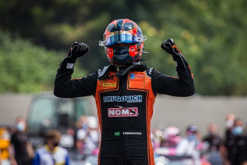 Felipe Drugovich venceu pela segunda vez na Fórmula 2, agora em Barcelona (Foto: Dutch Photo Agency)