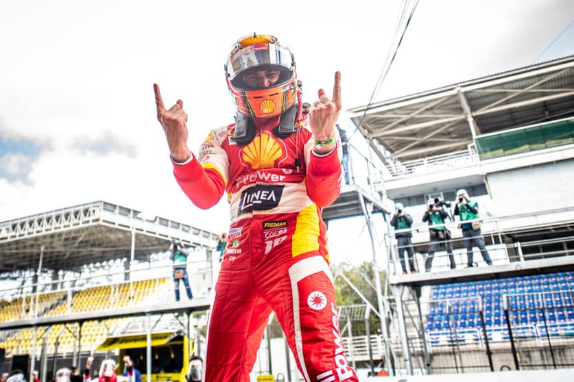 Ricardo Zonta vibra com a vitória na Corrida do Milhão, terceira etapa da Stock Car em 2020 (Foto: José Mário Dias/Shell)