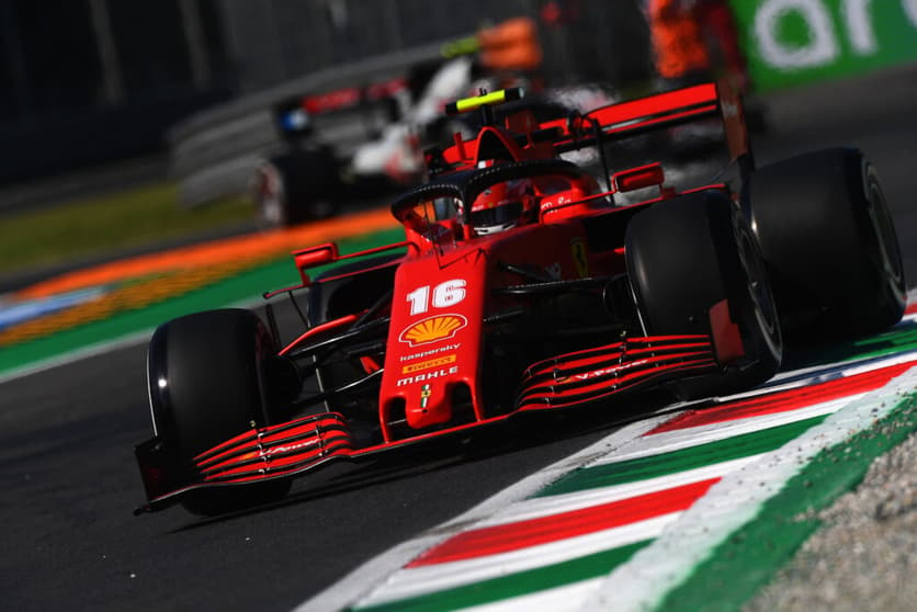 Leclerc sofreu com outra classificação difícil da Ferrari na temporada (Foto: Ferrari)