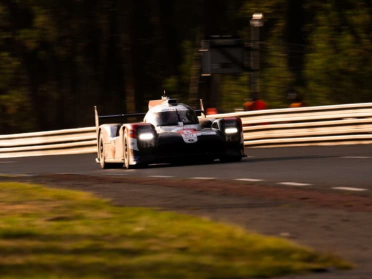 O Toyota #8 na manhã em Le Mans (Foto: WEC)