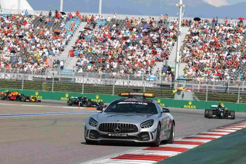 Procedimentos do safety-car vão mudar na Fórmula 1 (Foto: Mercedes)