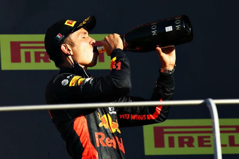 Alexander Albon voltou a ser elogiado pela chefia da Red Bull (Foto: Getty Images/Red Bull Content Pool)