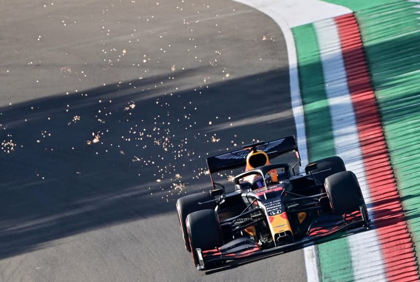 Max Verstappen conseguiu o terceiro lugar, mas não ficou 100% feliz (Foto: AFP)
