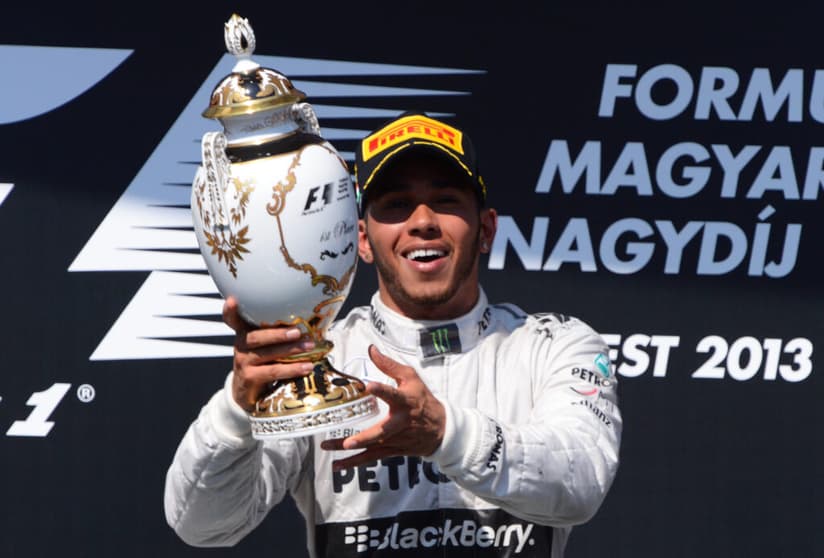 O primeiro triunfo com a Mercedes aconteceu na Hungria (Foto: AFP)