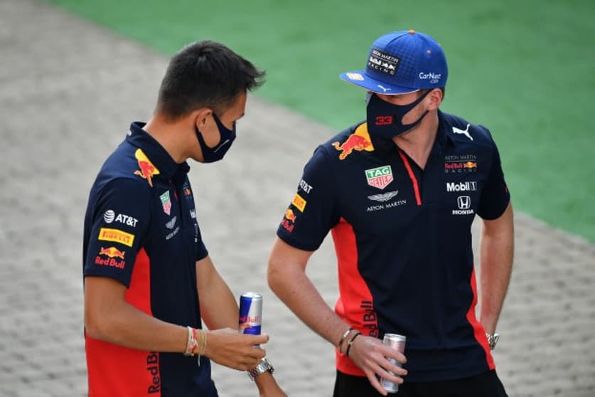 Albon e Verstappen como companheiros de Red Bull em 2020 (Foto: Reprodução)