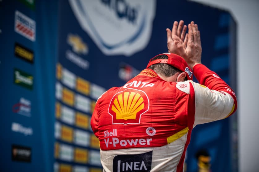 Ricardo Zonta está na briga pelo título da Stock Car (Foto: José Mário Dias/Shell)