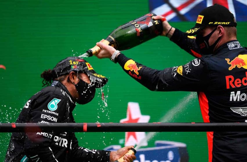 Em equipes diferentes, Hamilton e Verstappen são parceiros de pódios (Foto: Getty Images/Red Bull Content Pool)