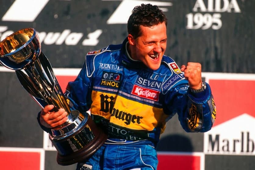 A festa de Michael Schumacher com o segundo título conquistado na F1 (Foto: Reprodução)