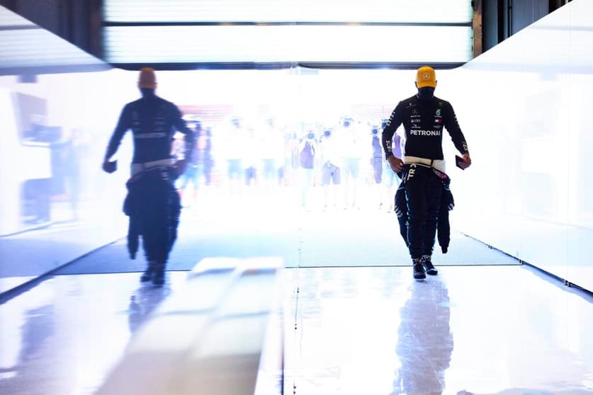 Lewis Hamilton renovou contrato com a Mercedes, mas apenas para 2021 (Foto: Mercedes)