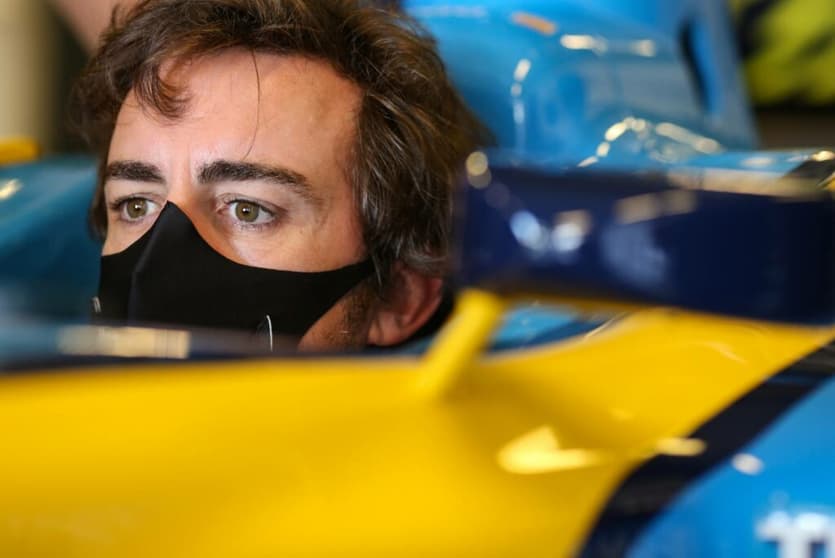 Fernando Alonso volta à Fórmula 1 após dois anos ausente (Foto: Renault)