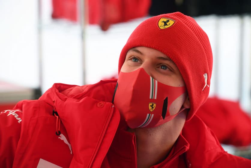 Mick Schumacher chegou a fazer testes com a Ferrari no início da carreira (Foto: Scuderia Ferrari)