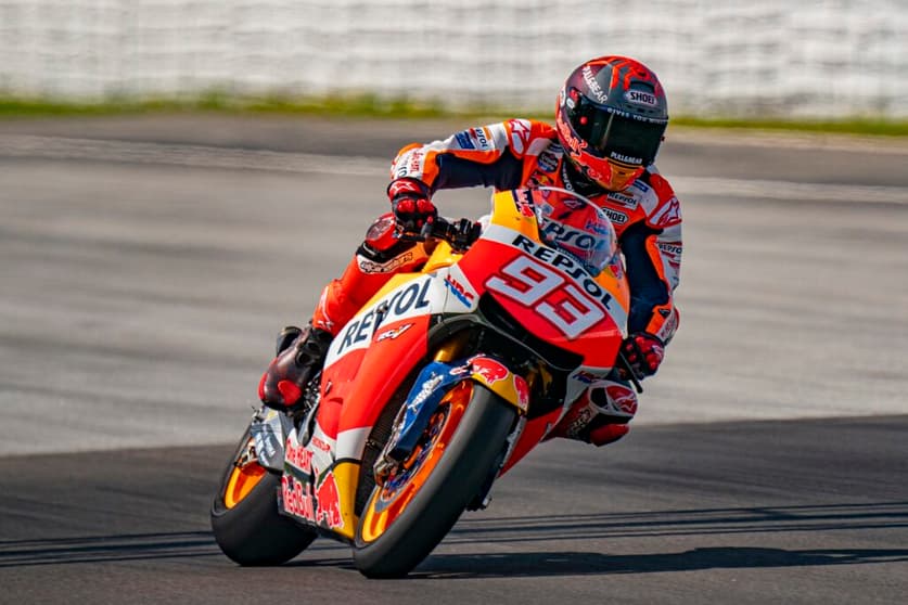 Após testes com moto de rua, Marc Márquez volta à MotoGP neste fim de semana (Foto: Repsol)