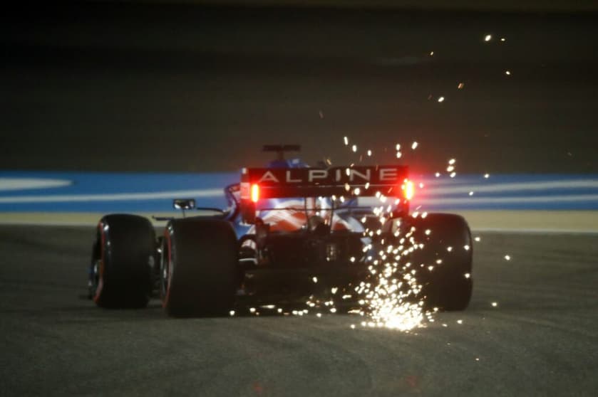 Fernando Alonso abandonou o GP do Bahrein (Foto: Beto Issa)