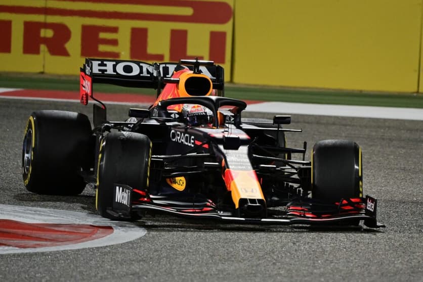 Honda trouxe mudanças para Max Verstappen brigar por título (Foto: Andrej Isakovic/AFP)